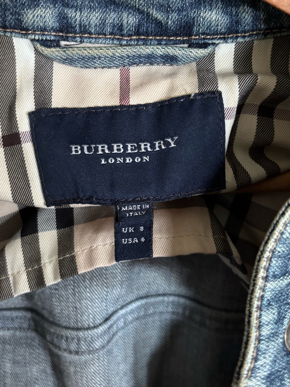 Vintage Authentic Denim Burberry Jacket - Picture 4 of 7